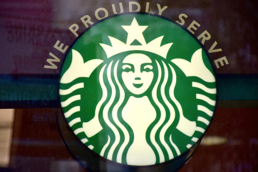 Starbucks+names+new+CEO+amid+unionization+efforts
