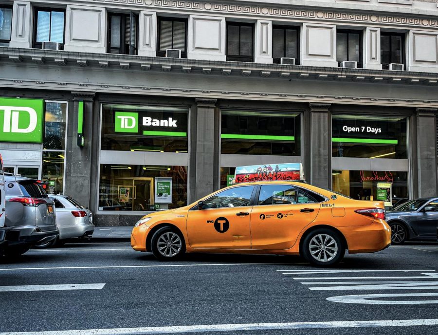 NYC+taxi+drivers+to+receive+debt+relief+for+medallions