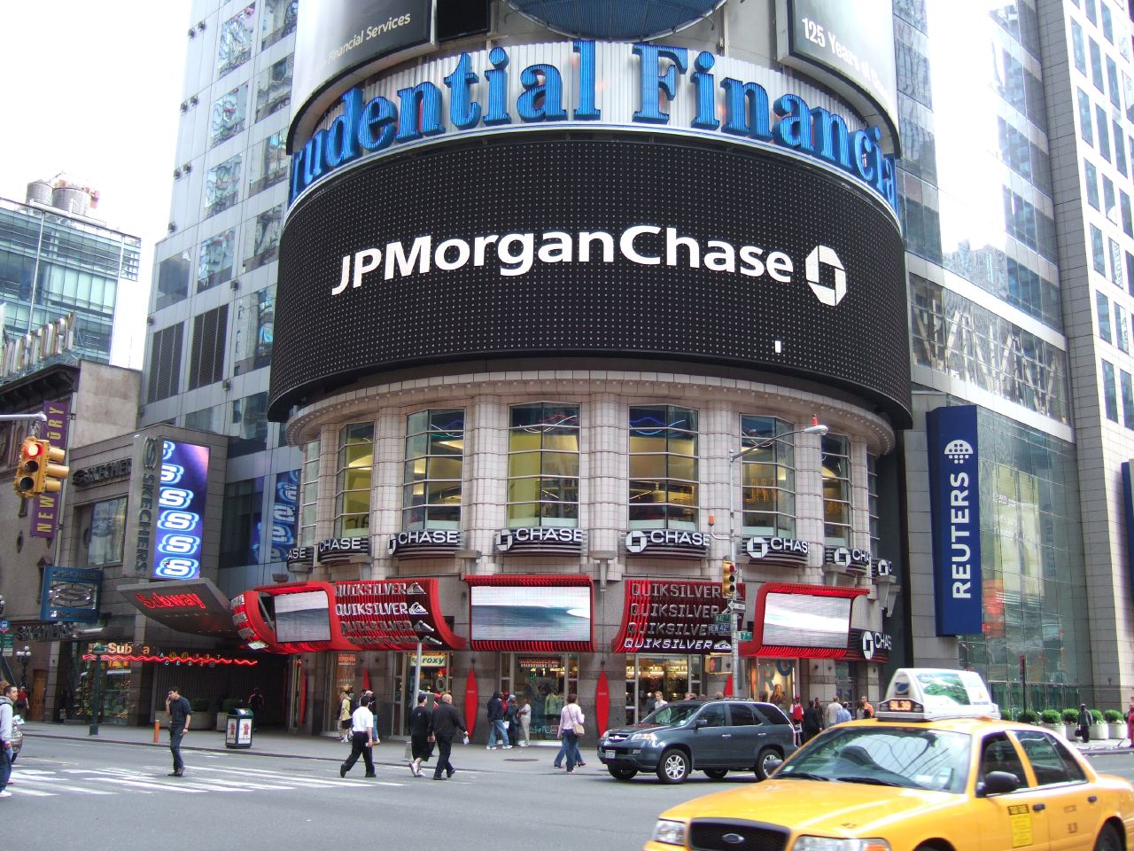 Banking sector surpasses earnings expectations despite uncertainty ...