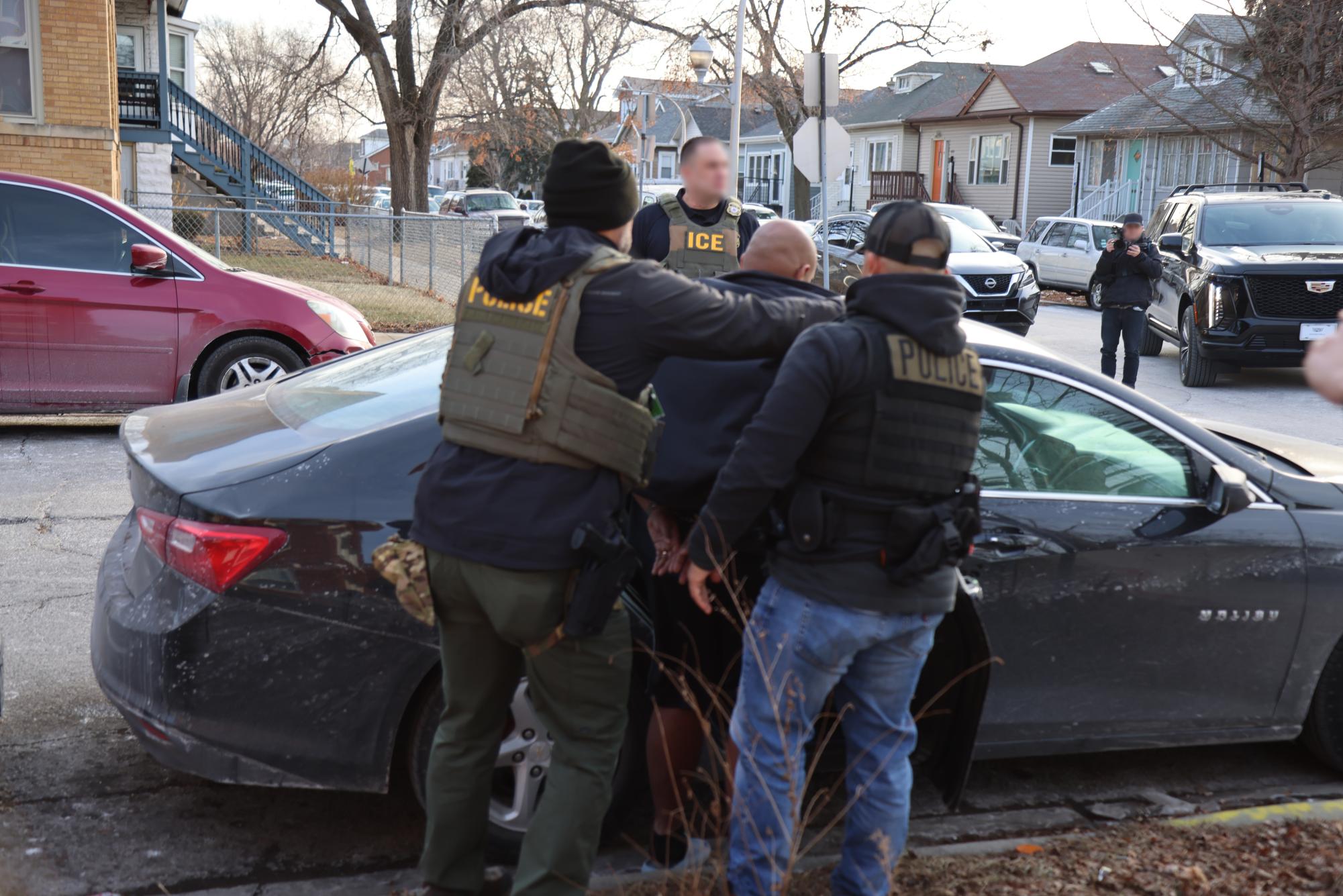NY law ending local police cooperation with ICE takes effect